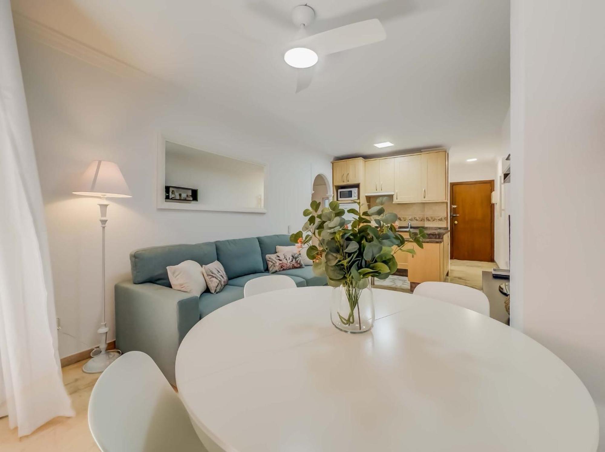 Apartament Yate Iv